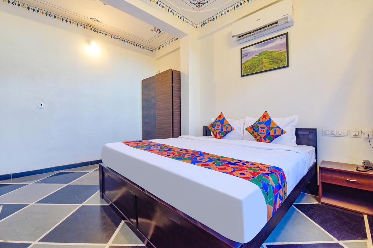 Fabexpress Achrol Palace Udaipur Exterior photo